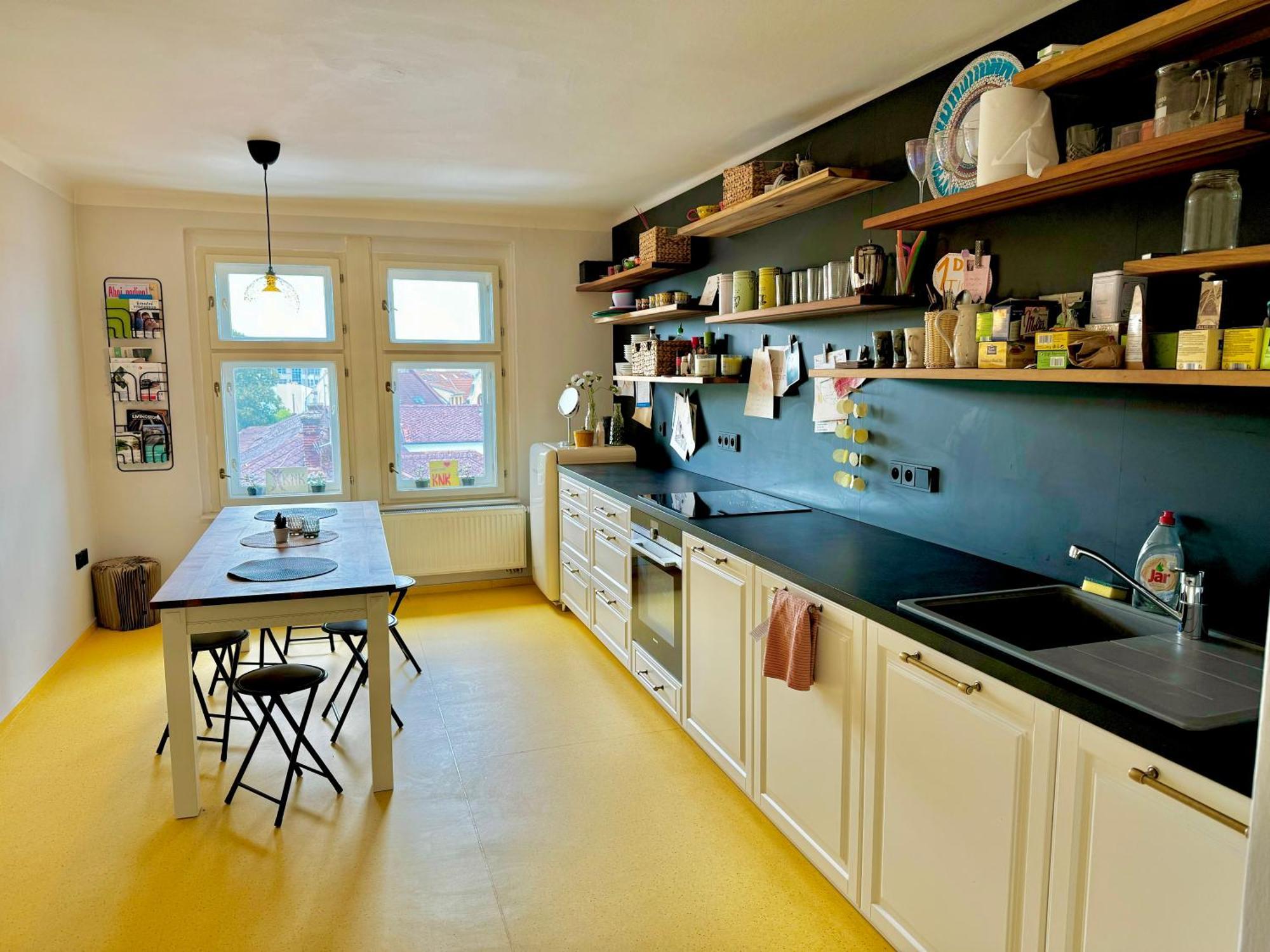 Knk Vibrant Central Spacious Hideaway Apartamento Hradec Králové Exterior foto